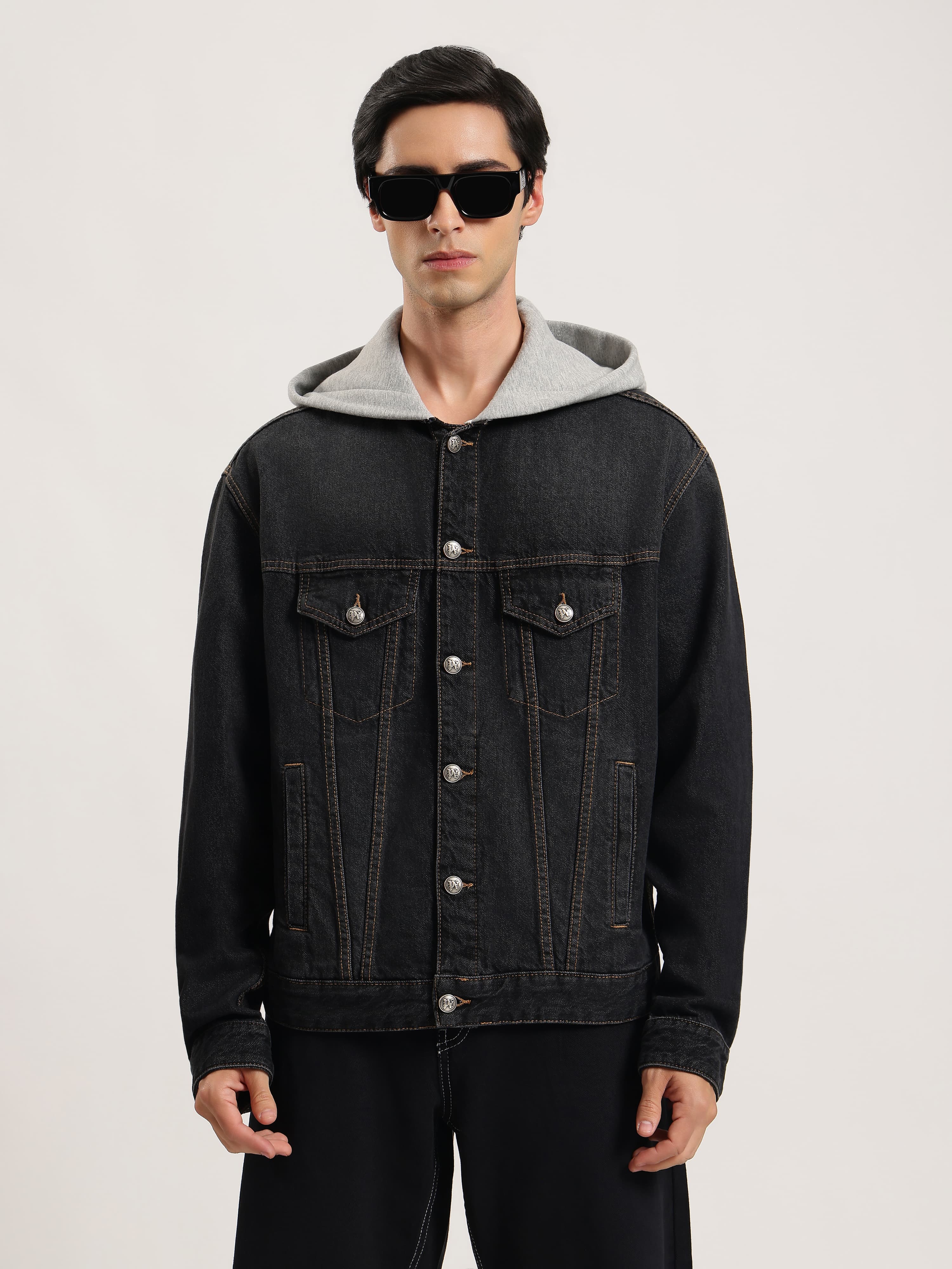 VW CURVED LOGO DENIM JACKET